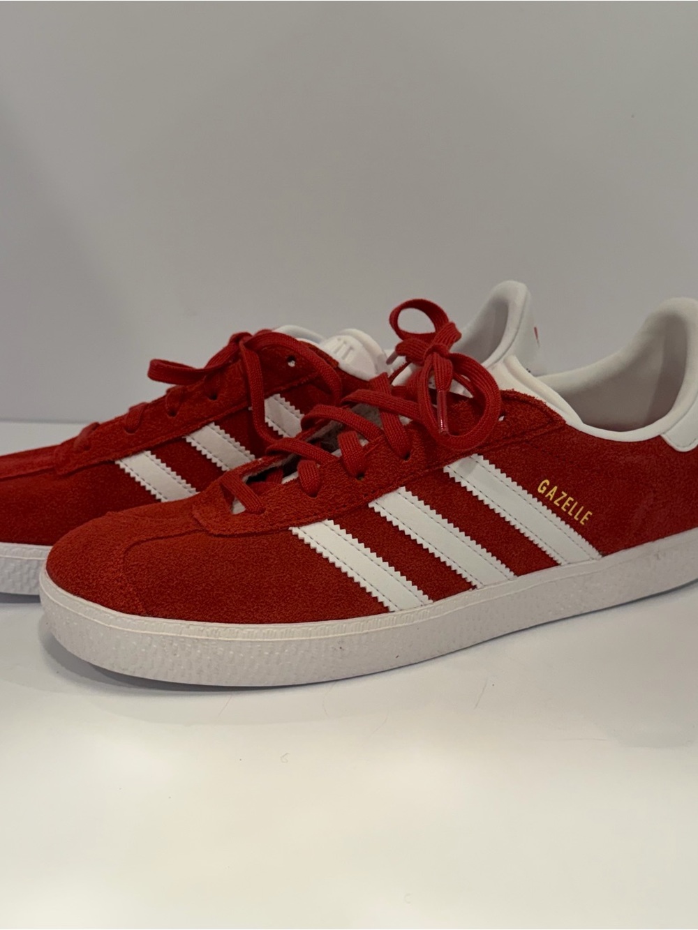 adidas Gazelle / women’s size 7/men’s size 6 - BRAND NEW
